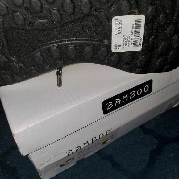 Shoes - Picture 5 of 6